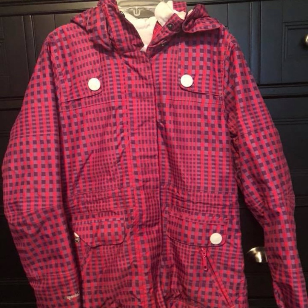 Women’s snowboarding/skiing jacket